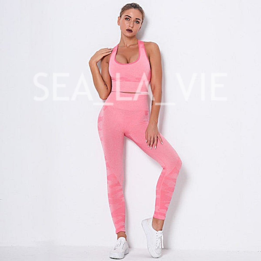 Seamless Camo Print Sports Bra & Ruched Legging Set in Pink - Picture 1 of 9